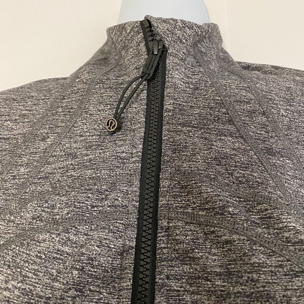 Lululemon Define Jacket - Picture 4 of 7